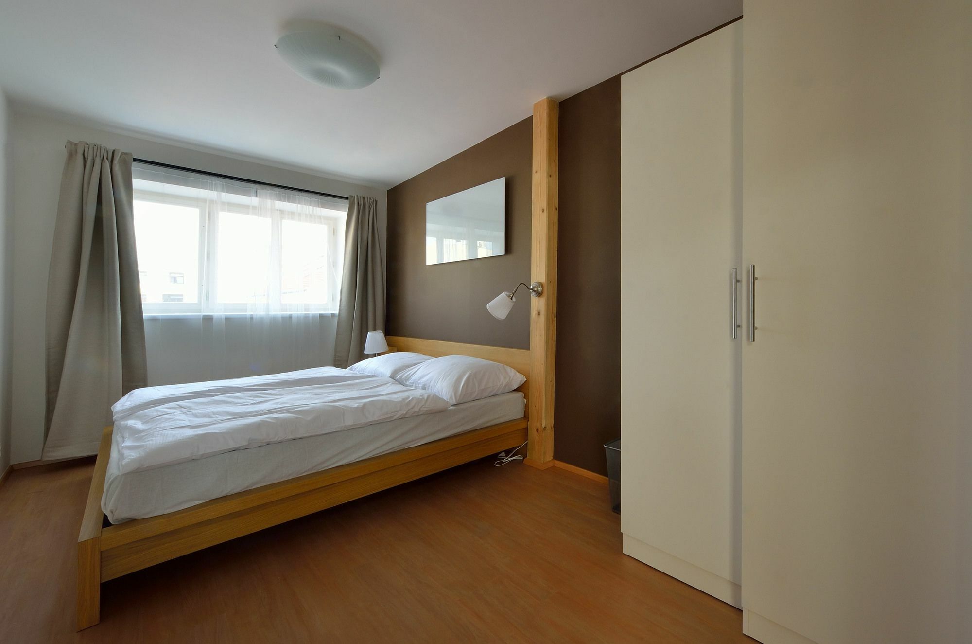 Downtown Suites Chlumova Prag Exteriör bild